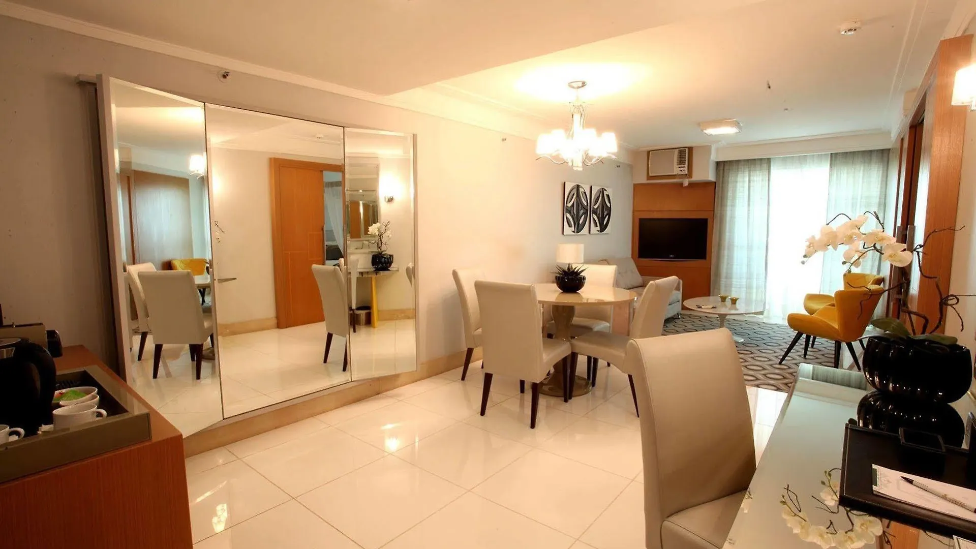 Royal Macae Palace Hotel